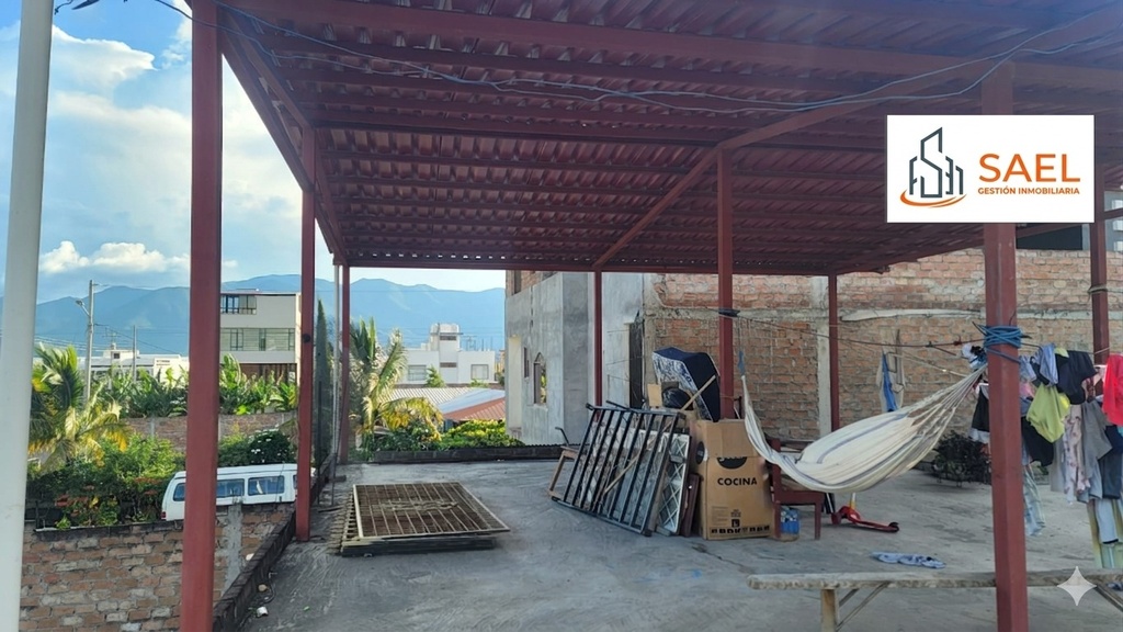 CASA EN VENTA A POCOS METROS VIA A LA COSTA